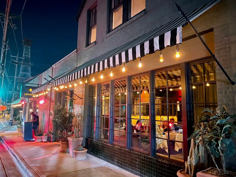 Jeffrey's (Austin)