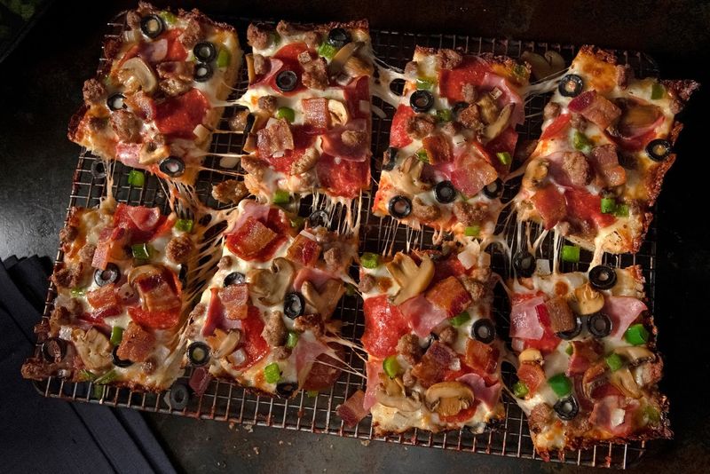 Jet’s Pizza – Sterling Heights, Macomb County