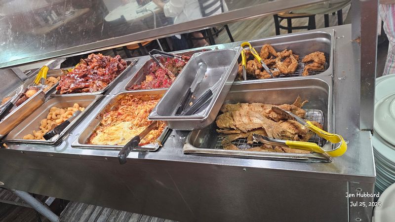 A Buffet Spread That Brings Everyone to the Table A Buffet Spread That Brings Everyone to the Table