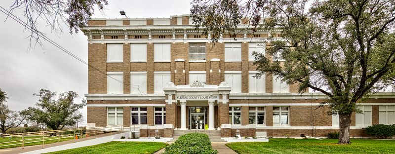 Kaufer-Hubert Memorial Library: Architectural Gem and Community Hub Kaufer-Hubert Memorial Library: Architectural Gem and Community Hub
