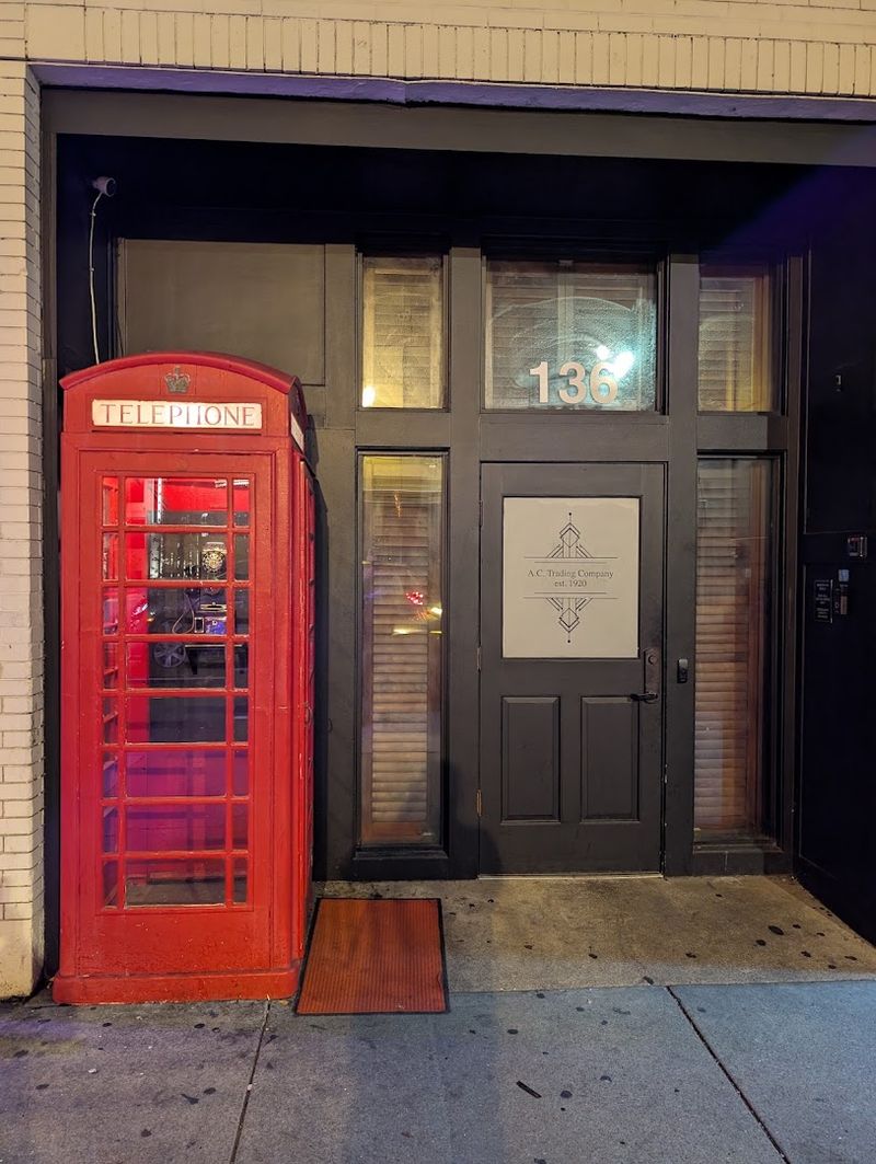 Red Phone Booth – Nashville