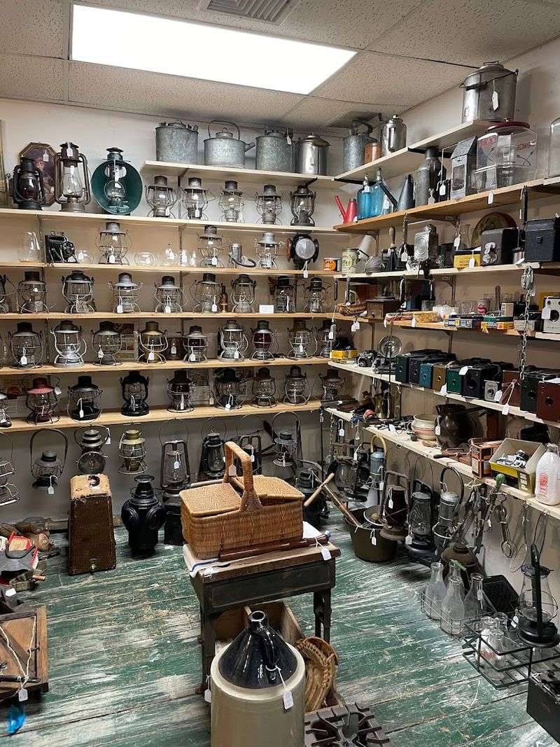 Lafayette Mill Antiques Center - Lafayette Lafayette Mill Antiques Center - Lafayette