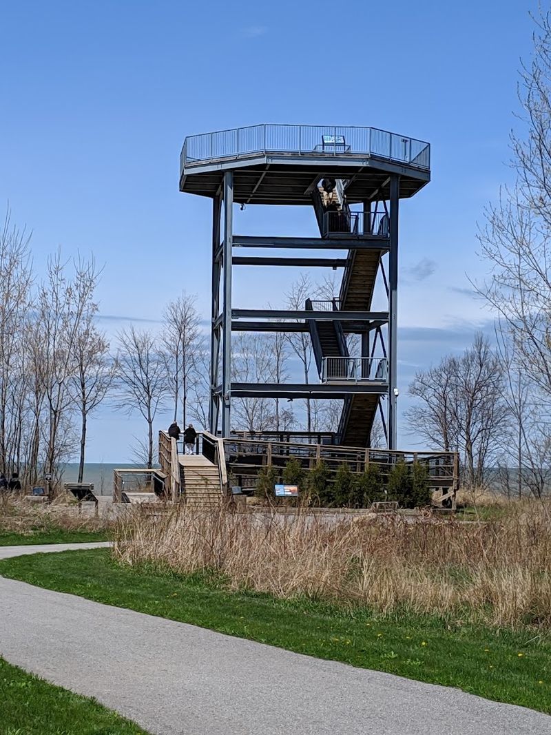 Lake Erie Bluffs, Perry
