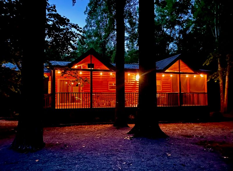 Lakeside Cabins Resort - Three Oaks Lakeside Cabins Resort - Three Oaks