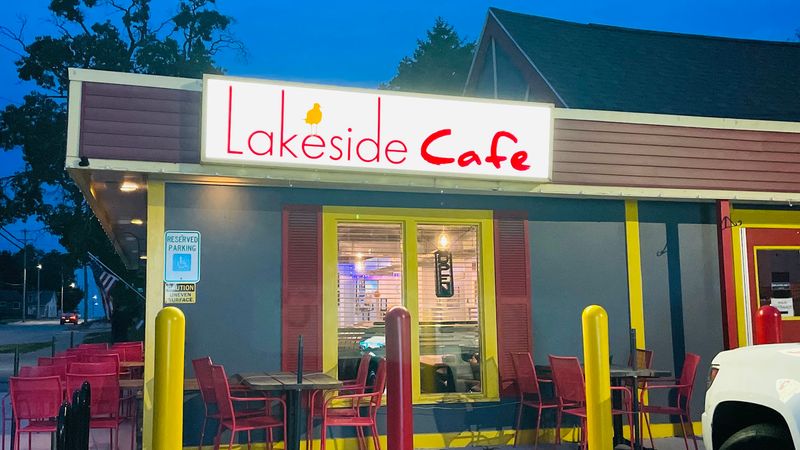 Lakeside Cafe - Muskegon Lakeside Cafe - Muskegon
