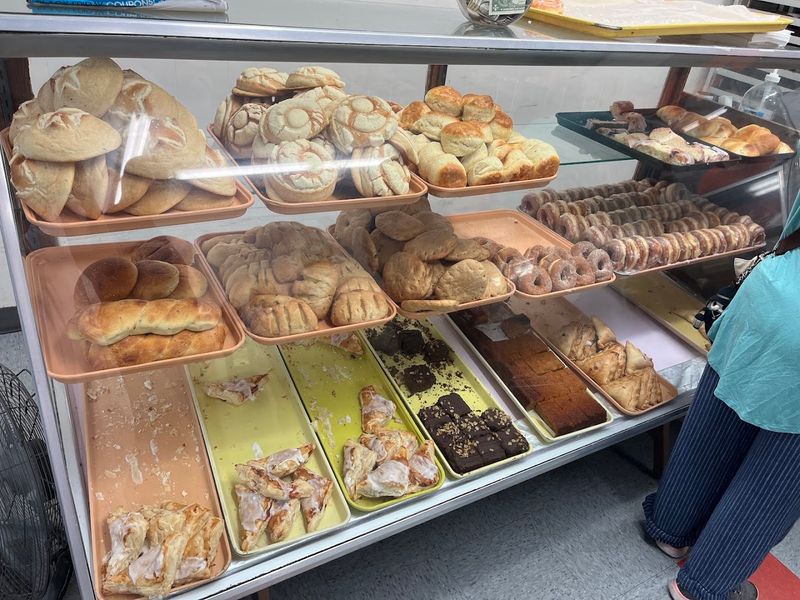 Lara's Bakery (Harlingen) Lara's Bakery (Harlingen)
