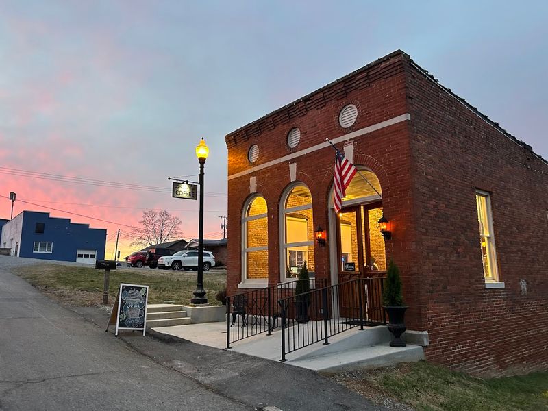 Latte Love Café — Friendsville Latte Love Café — Friendsville