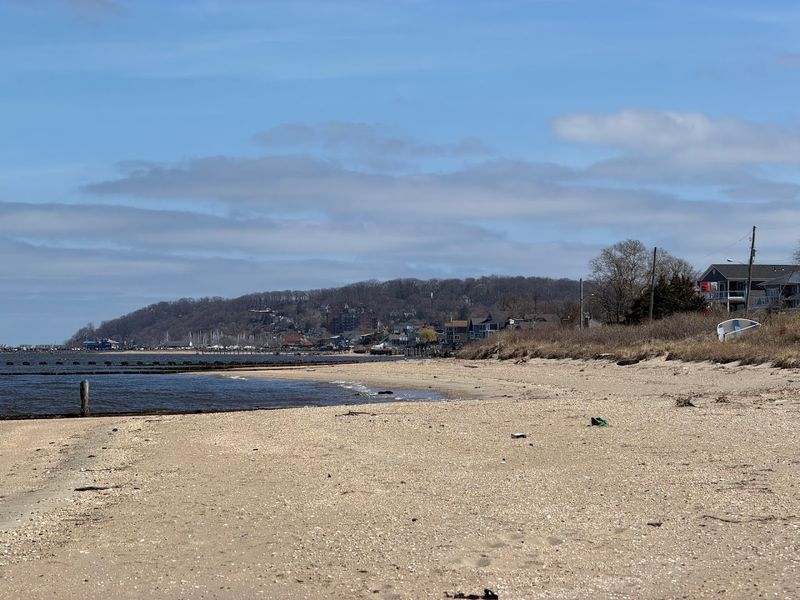 Leonardo Beach — Middletown
