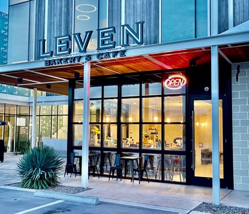 Leven Bakery & Café (Houston)