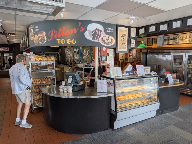 Litton's Market, Restaurant & Bakery