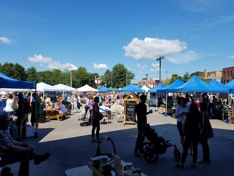 Live Music, Local Art, and the Heartbeat of the Crowd