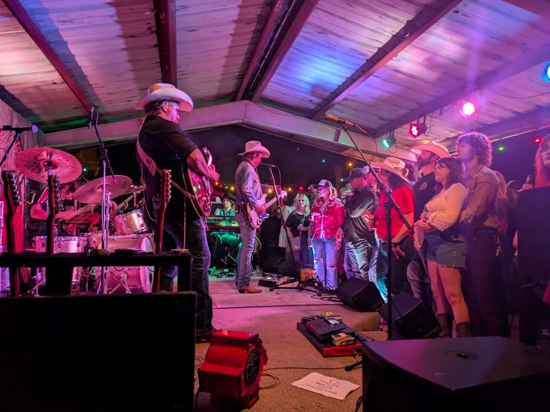 Live Music That Brings the Hill Country to Life Live Music That Brings the Hill Country to Life