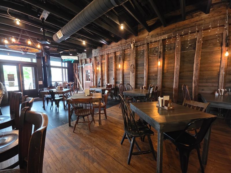 Live Music That Rivals Nashville Venues