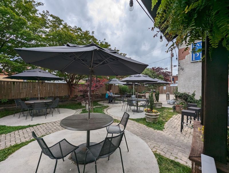 Live Music and Friendly Service Add to the Atmosphere