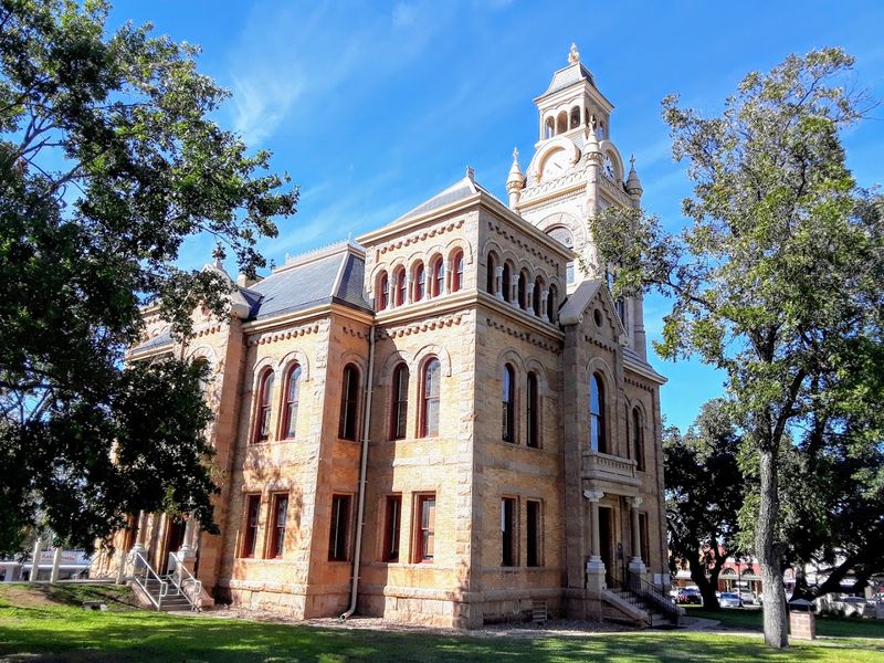 Llano (Gold Legends and Hill Country Ghosts)