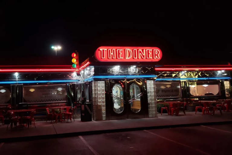 Locals Say the Best Burgers in Tennessee Come From This Classic Little Diner