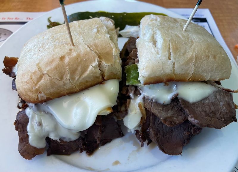Lunch Holds Its Own With Reubens, Omelets, and Diner Classics Lunch Holds Its Own With Reubens, Omelets, and Diner Classics