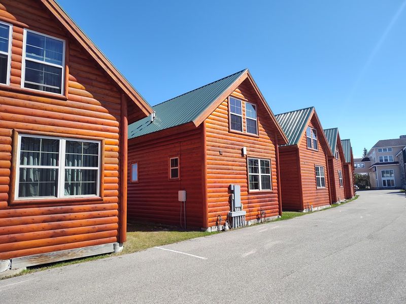 Mackinac Lakefront Cabin Rentals - Mackinaw City Mackinac Lakefront Cabin Rentals - Mackinaw City