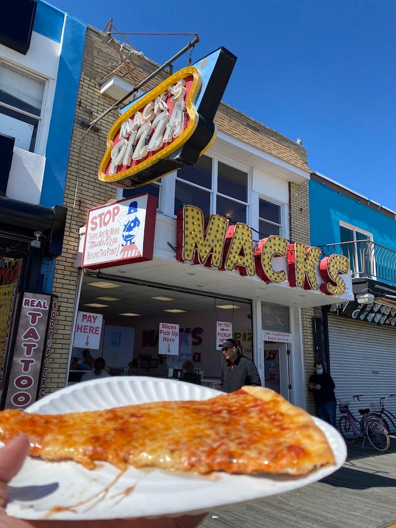 Mack's Pizza Mack's Pizza