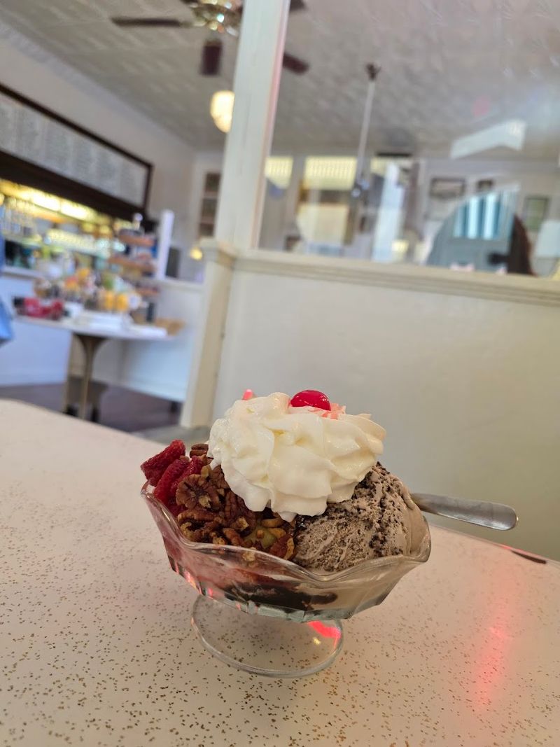 Malts, shakes, and sundaes worth the drive
