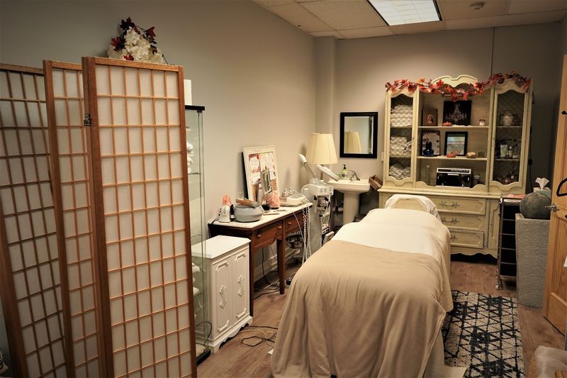 Massages, Sound Bowls, and Infrared Saunas Extend the Wellness Experience
