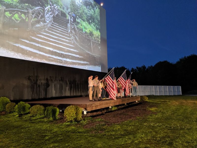 Mayfiel Road Drive-In – London, Madison County Mayfiel Road Drive-In – London, Madison County