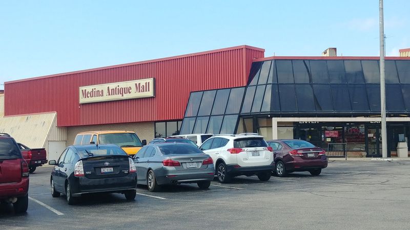 Medina Antique Mall, Medina