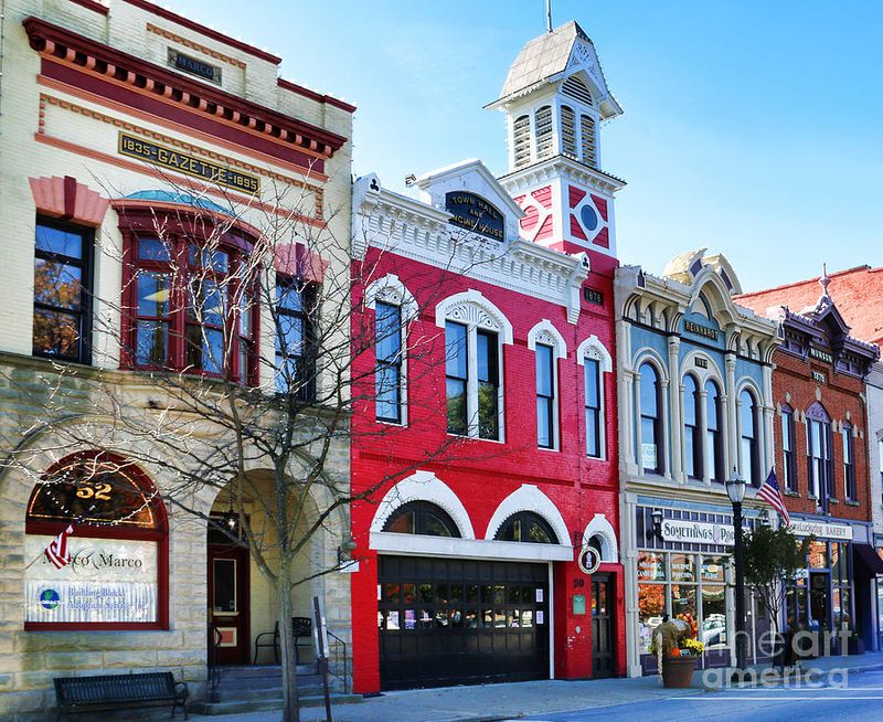 Medina Public Square Historic District, Medina