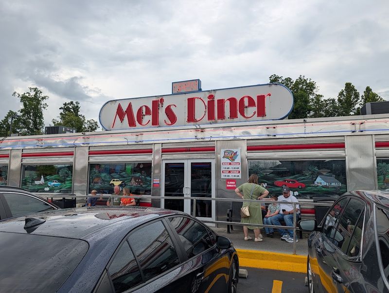 Mel's Diner – Pigeon Forge