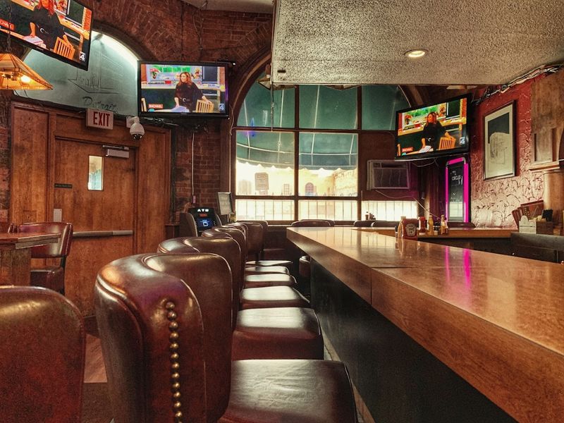 Michigan Bar Culture Done Right: The Drinks and the Vibe