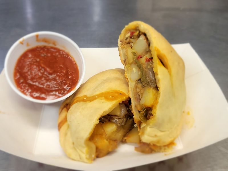 Michigan Pasties: The Upper Peninsula Tradition That Traveled South