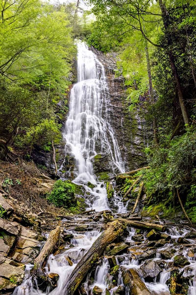 Mingo Falls (Cherokee) Mingo Falls (Cherokee)
