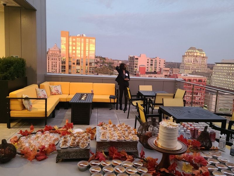 Mon Petit Choux, Cincinnati Mon Petit Choux, Cincinnati