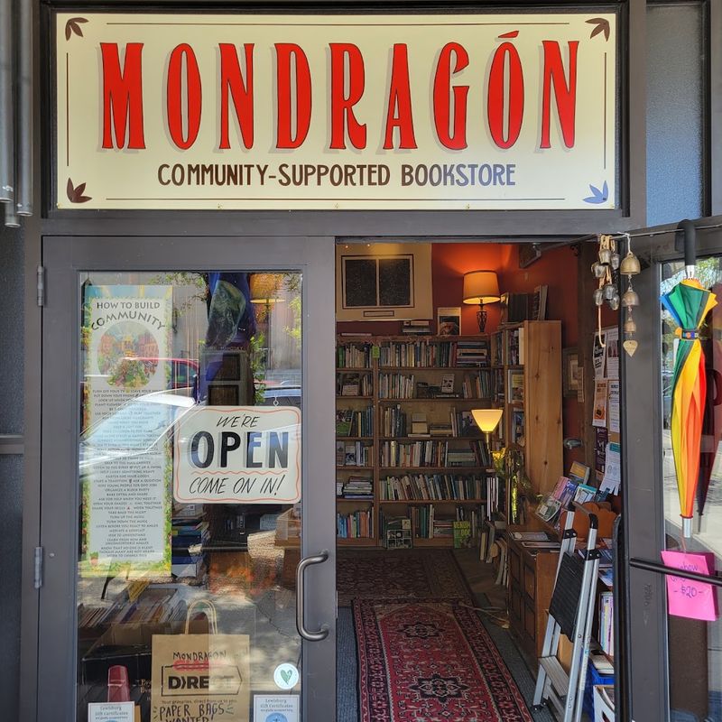 Mondragon Books, Lewisburg