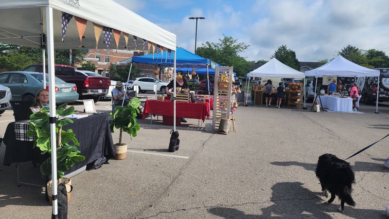 Montgomery Farmers’ Market, Cincinnati Montgomery Farmers’ Market, Cincinnati