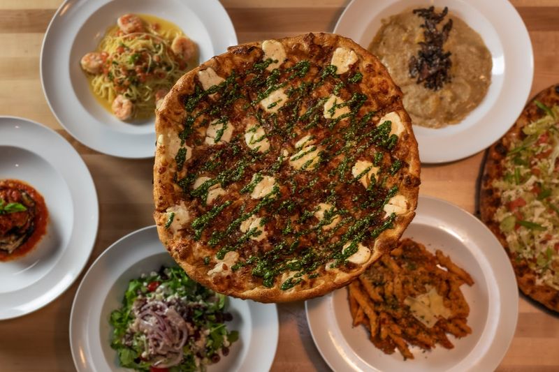 Mootz Pizzeria + Bar – Detroit, Wayne County