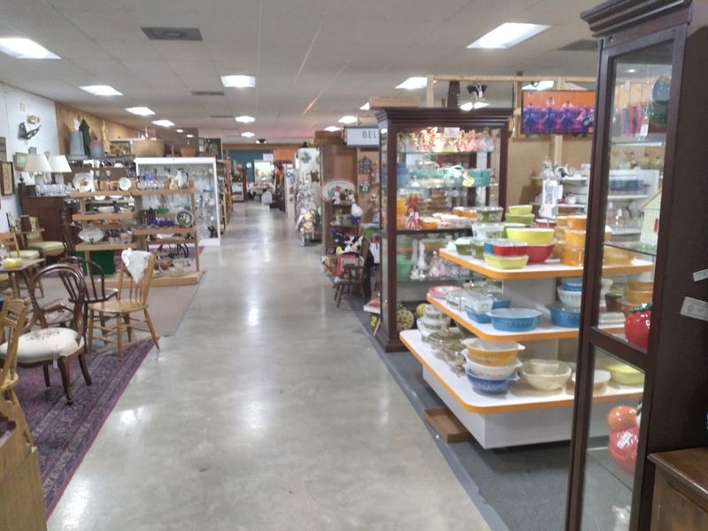 More Than 300 Dealers Means Real Variety More Than 300 Dealers Means Real Variety