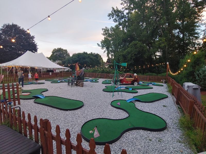 More than a movie: mini golf, play areas, and atmosphere