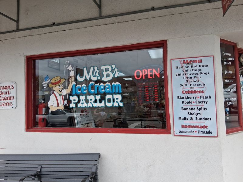 More than cones - malts, shakes, chili dogs, and comfort food