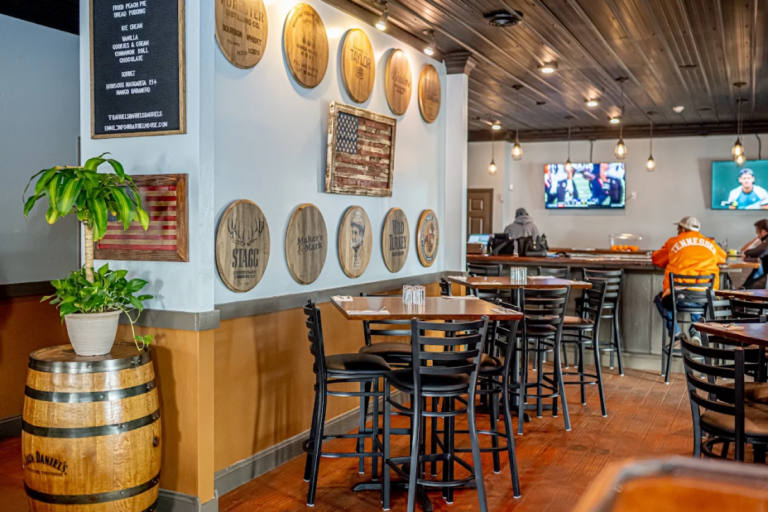 Most People Still Overlook This Tennessee Restaurant, But Locals Know Better