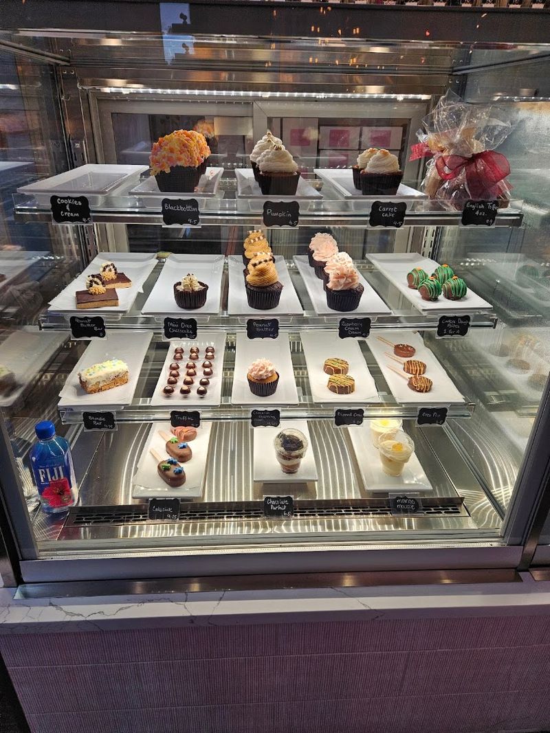 Cupcakes, Color, and the Bakery Side of the Counter