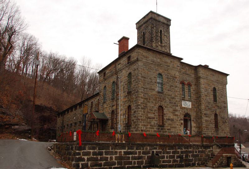 Old Jail Museum, Carbon County