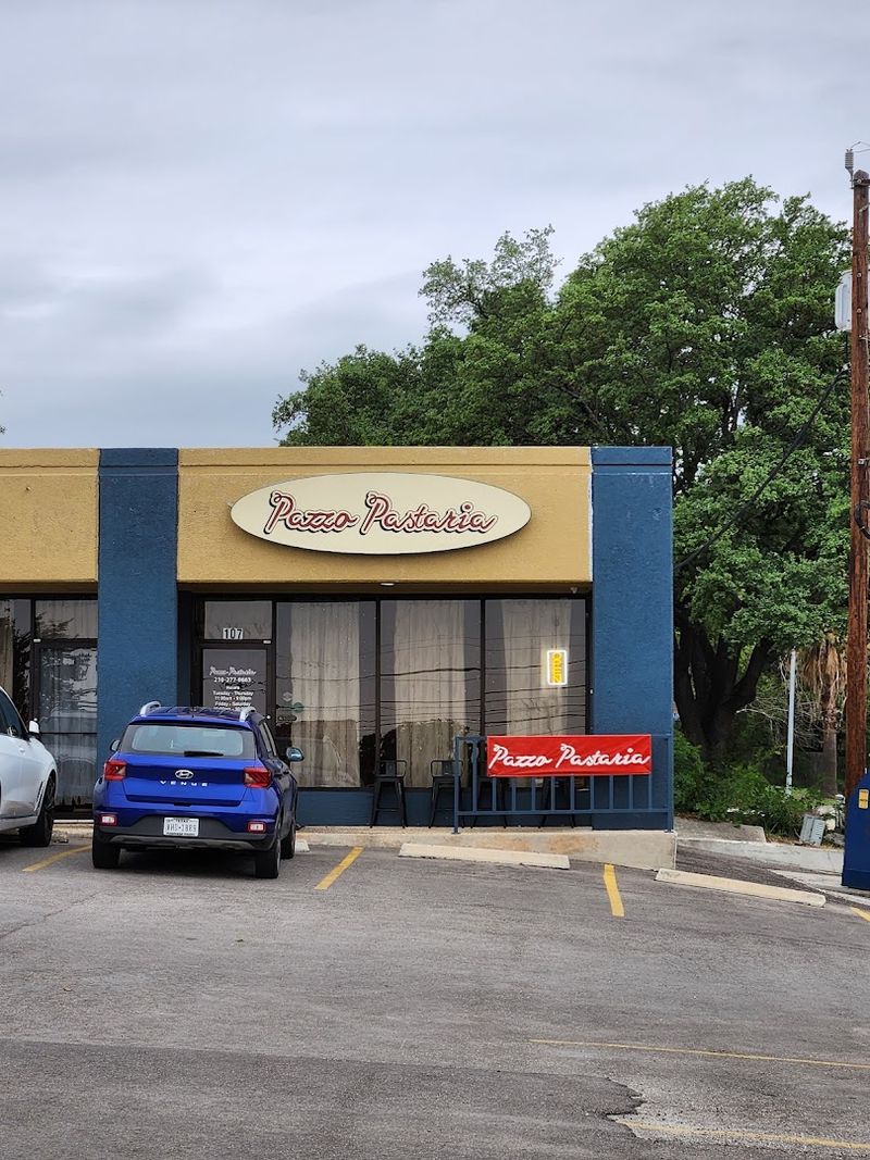 Pazzo Pastaria (San Antonio)