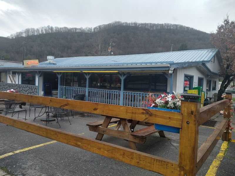 Perfect stop before or after exploring Maggie Valley Perfect stop before or after exploring Maggie Valley