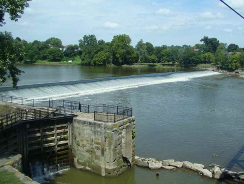 Philo Lock and Dam No. 9, Duncan Falls