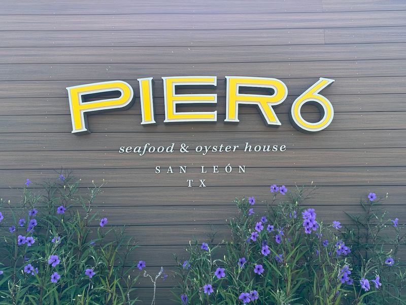 Pier 6 Seafood & Oyster House (San Leon)
