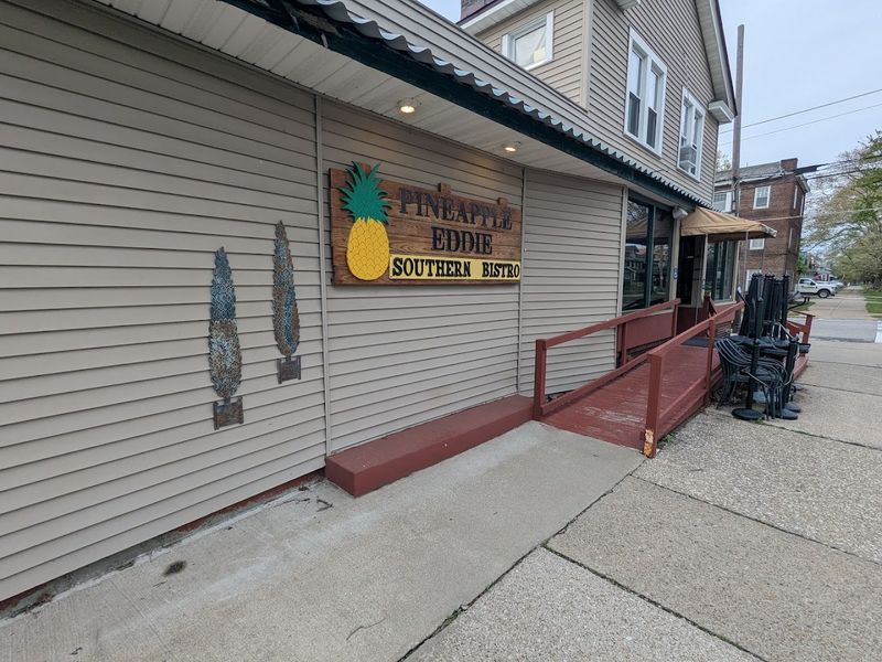 Pineapple Eddie Southern Bistro