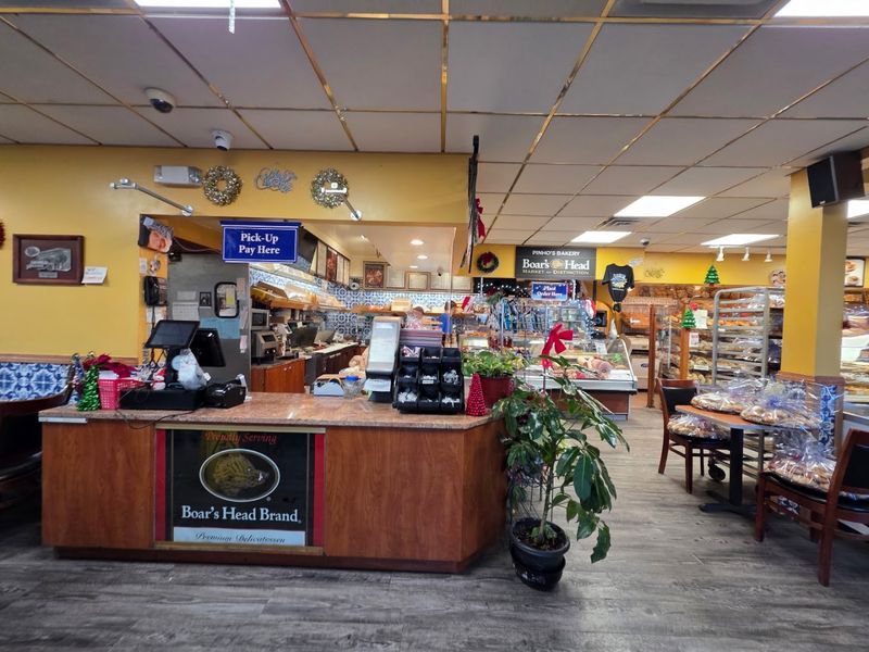 Pinho’s Bakery — Roselle