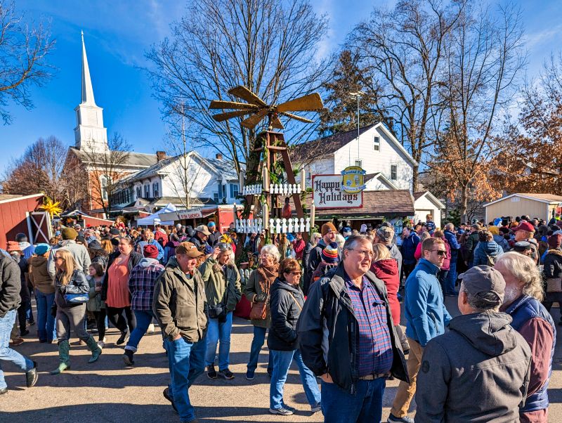 Plan around the Christkindl Market tradition