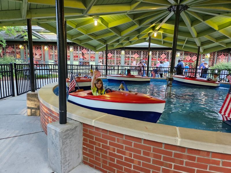 Plan the perfect family outing Plan the perfect family outing